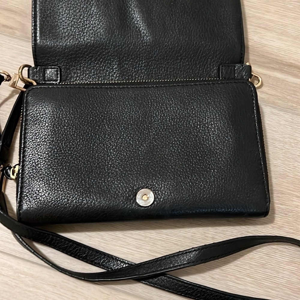 Authentic Tory Burch Harper Flat Crossbody Purse - Picture 2 of 4